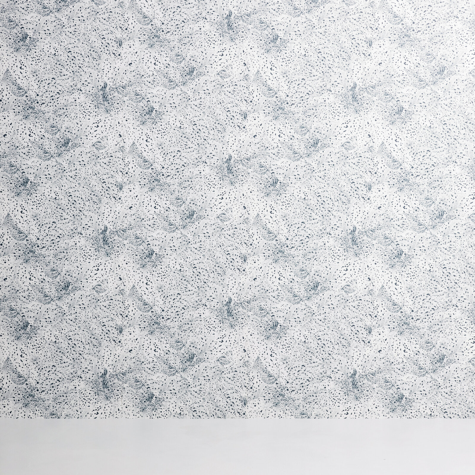 DOTS WALLPAPER
